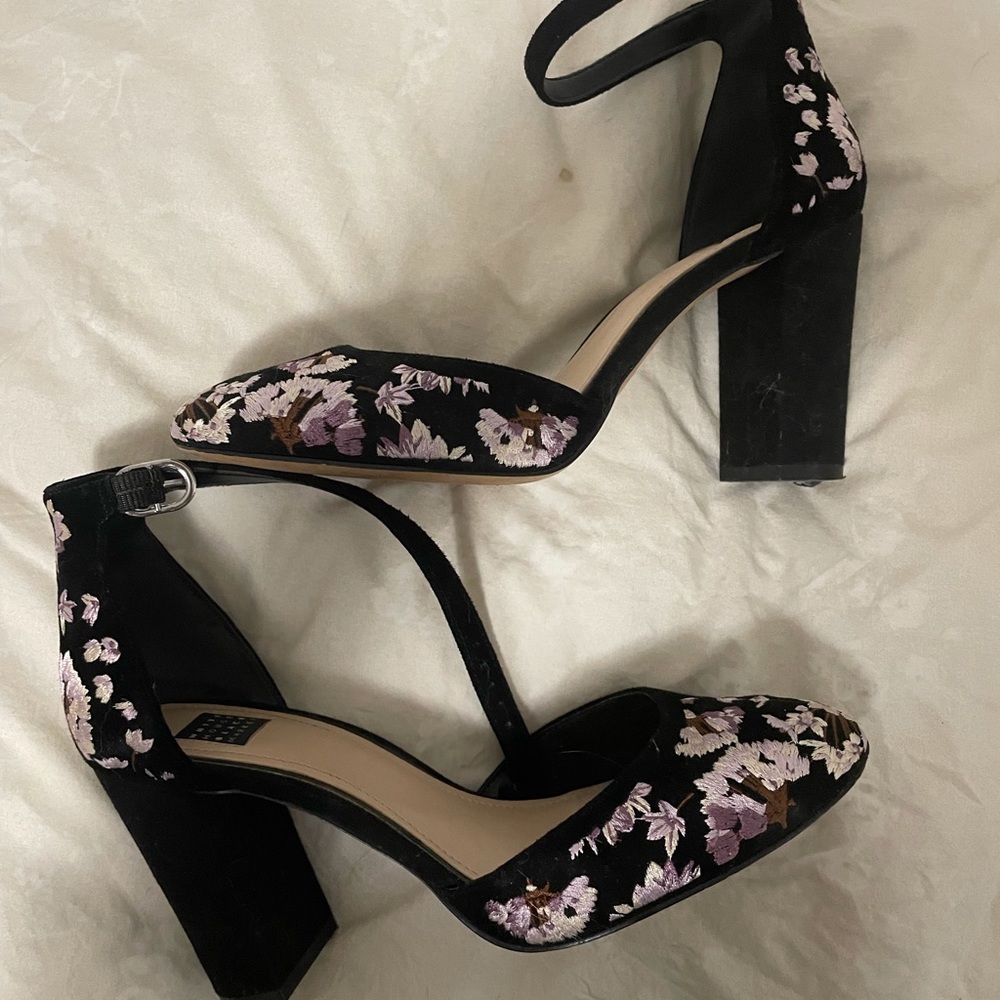 Embroidered suede shoes